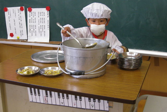 「地場産の学校給食を」～富山県入善町の取り組み 